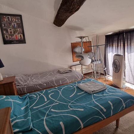 Petit Nid Cosy Typiquement Provencal Apartman Villecroze Kültér fotó